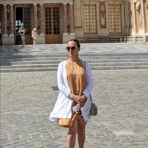 Meet your Posher, Nora